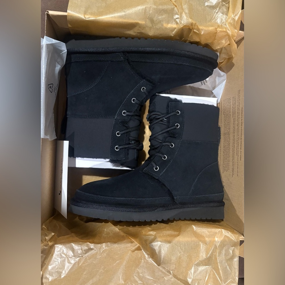 Koolaburra by UGG Woman’s Advay Tall boot size 8